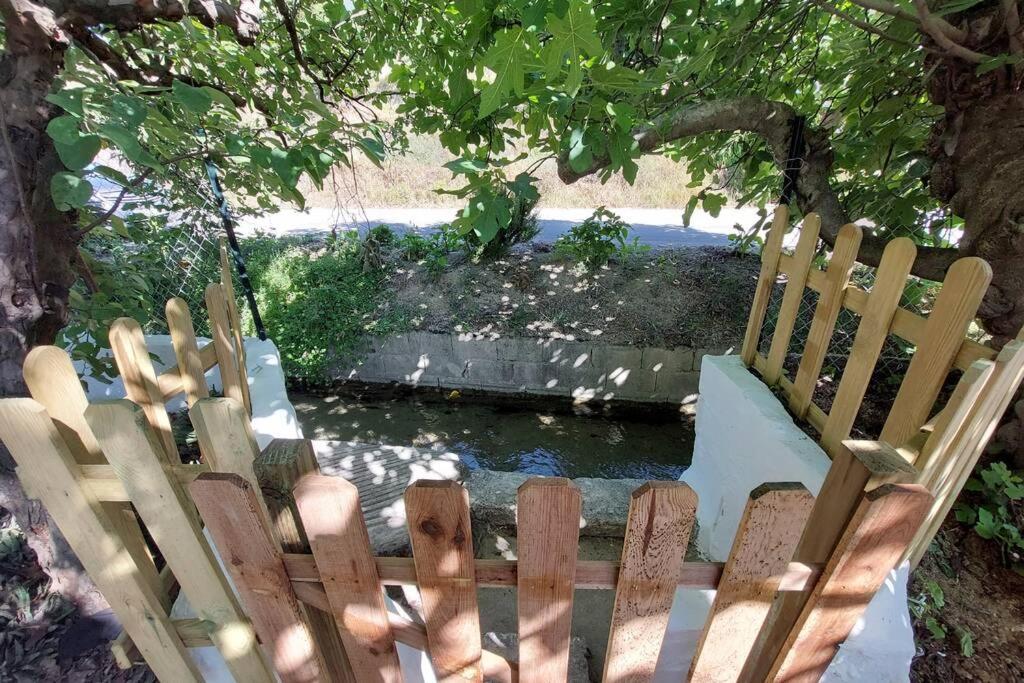 La Huerta Del Castillo Con Su Caz De Agua - Enjoy Life & Relax Castillo de Locubín 外观 照片