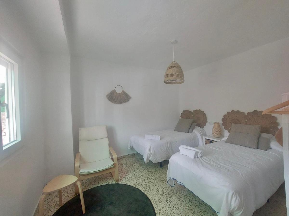 La Huerta Del Castillo Con Su Caz De Agua - Enjoy Life & Relax Castillo de Locubín 外观 照片