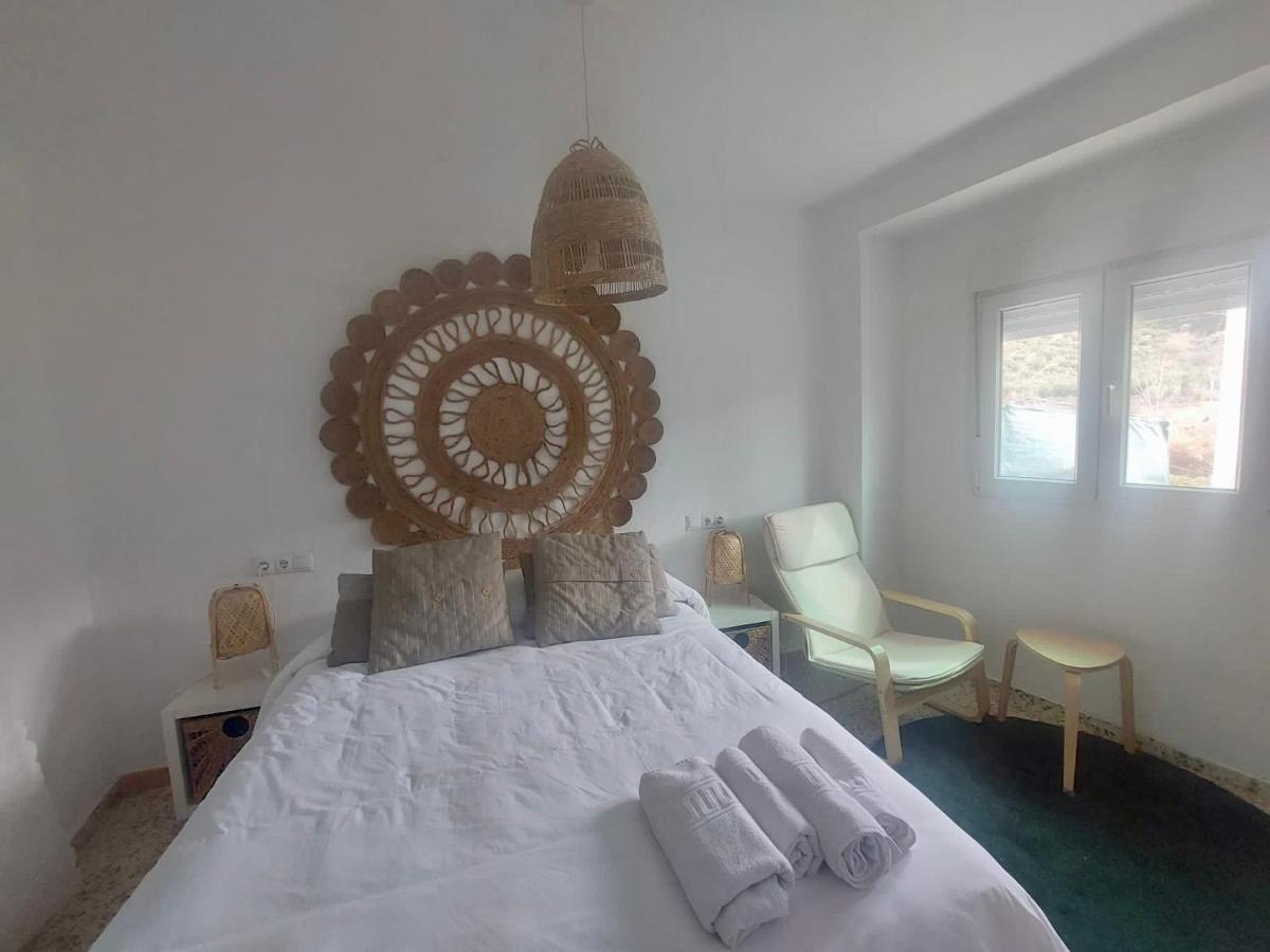 La Huerta Del Castillo Con Su Caz De Agua - Enjoy Life & Relax Castillo de Locubín 外观 照片