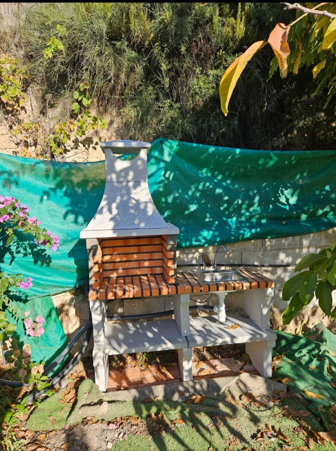 La Huerta Del Castillo Con Su Caz De Agua - Enjoy Life & Relax Castillo de Locubín 外观 照片